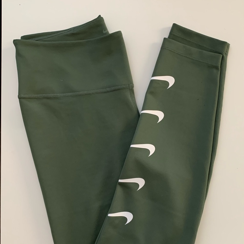🔴 SOLD! 🔴 nike athletic leggings
